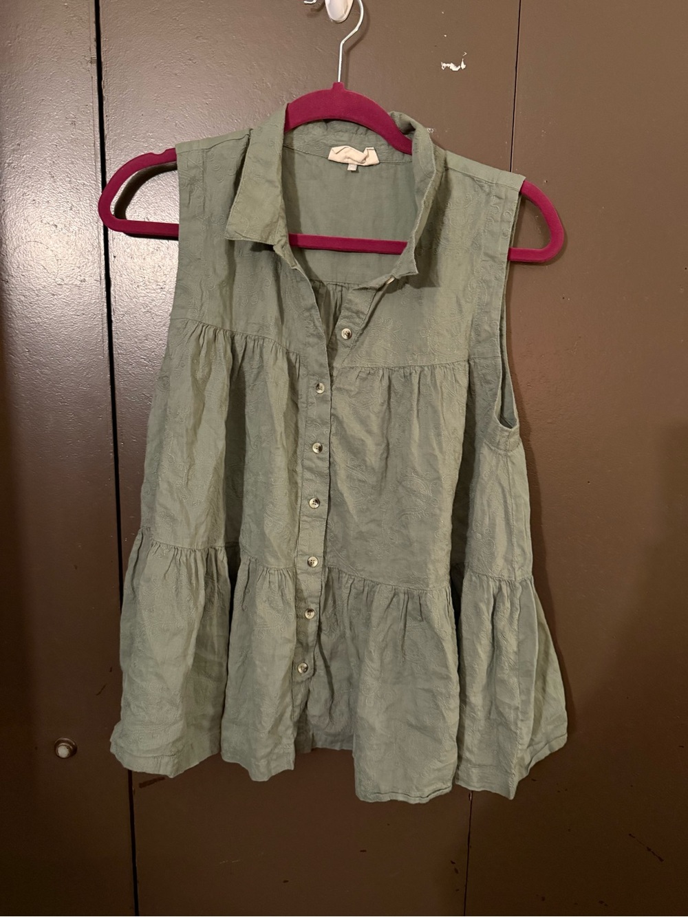Bombay Sleeveless Button-Front Tiered Top in Sage Green